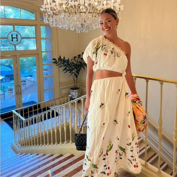 FARM RIO EMBROIDERED FLORAL ONE SHOULDER MAXI DRESS NWT  - S,M, L READ👇 - Picture 3 of 10